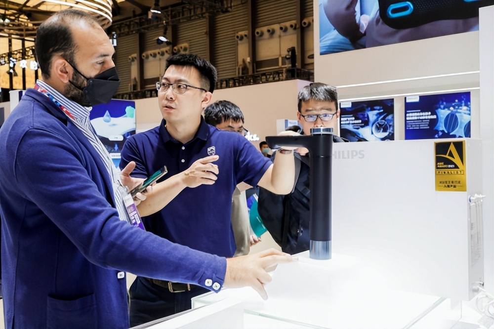 飞利浦水健康携净水新品重磅亮相AWE2023