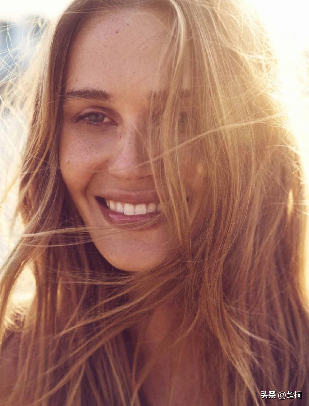 美国超模诺埃尔·贝瑞，夏季泳装海岸时尚摄影