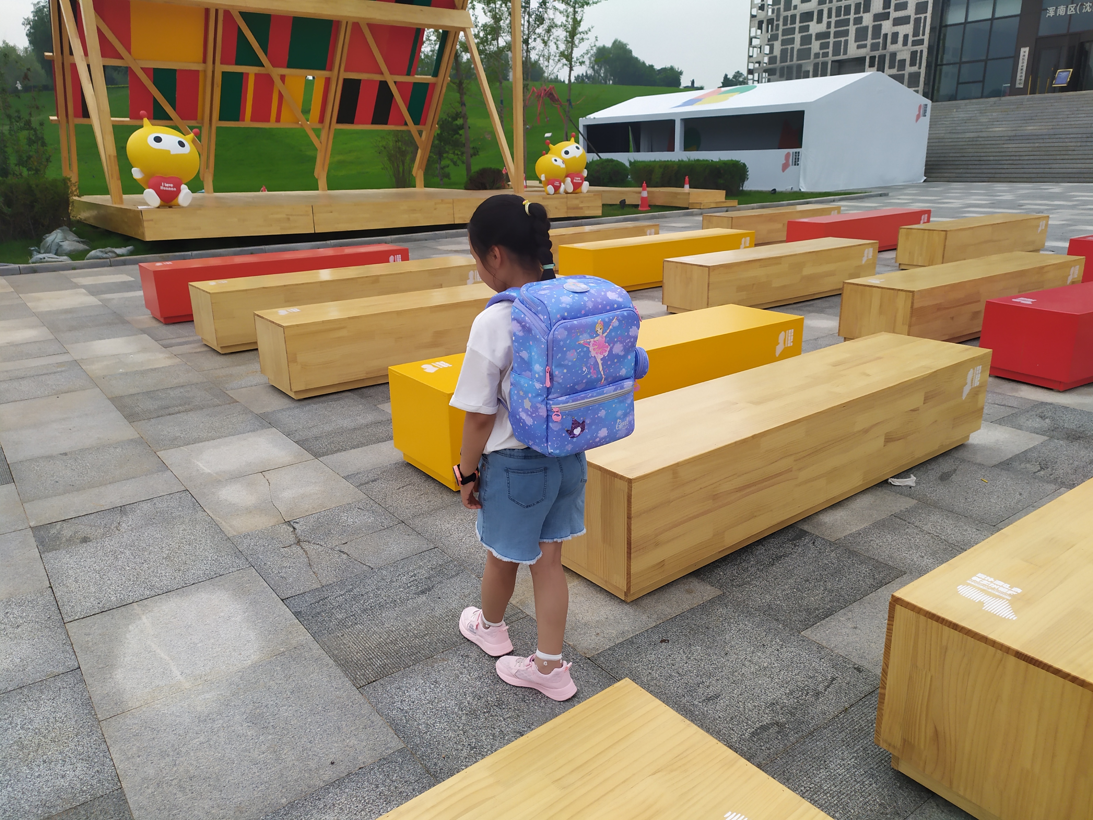 儿童减负护脊书包推荐,孩子护脊书包推荐