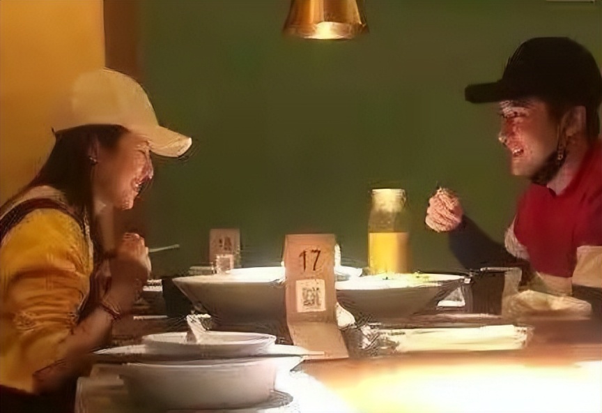 张新成李兰迪澄清恋情了吗,李兰迪张新成甜蜜互动