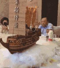 老鼠贴粘老鼠会死吗,老鼠贴粘到猫会自动掉吗