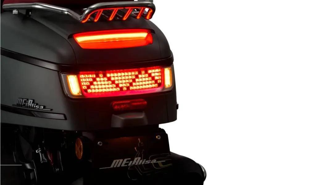 株洲南方雅马哈踏板,株洲南方150复古踏板车