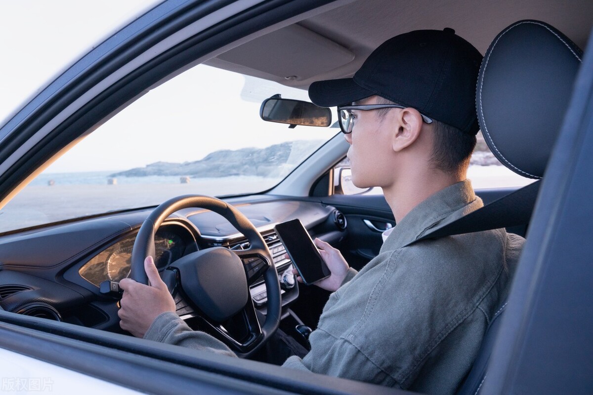 b2实习期被扣6分会被延长实习期吗,c1实习期闯红灯被扣6分要怎么处理