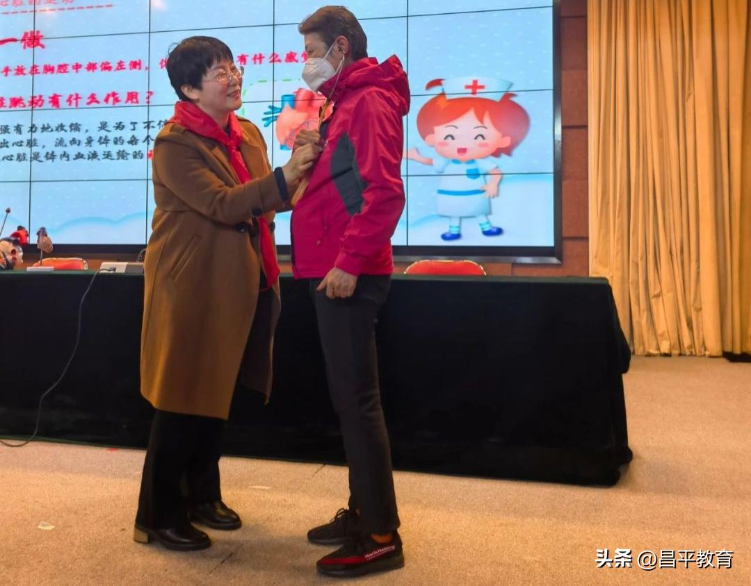 家校携手共创未来图片,家校携手共创未来家长会