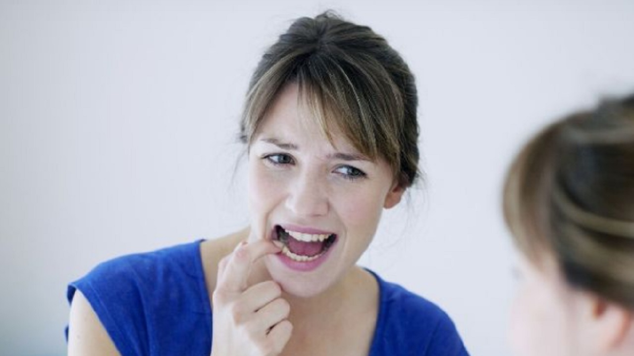 口腔溃疡维c和药物谁更有用,治疗口腔溃疡你只知道维c吗