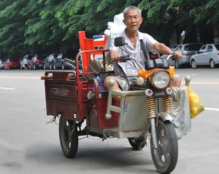 60以上老年人驾照新政策,60岁以上老人考驾照新规定