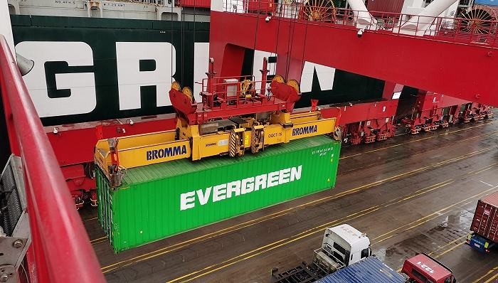 长荣海运发60个月年终奖,广州长荣海运发40个月年终奖