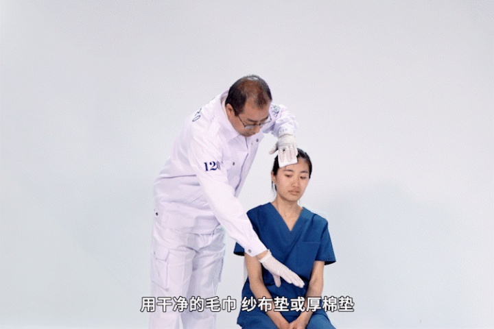 太粗心！因家长疏忽，1岁男童摔倒2个月后突然重度昏迷、离奇病危