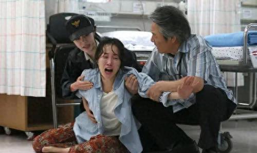 百亿老总猥亵9岁*女幼**判5年,请天价律师申请无罪,网友:5年都轻