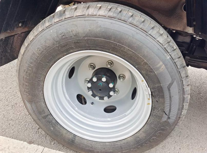 五菱荣光新卡双后轮上什么牌,荣光新卡双后轮