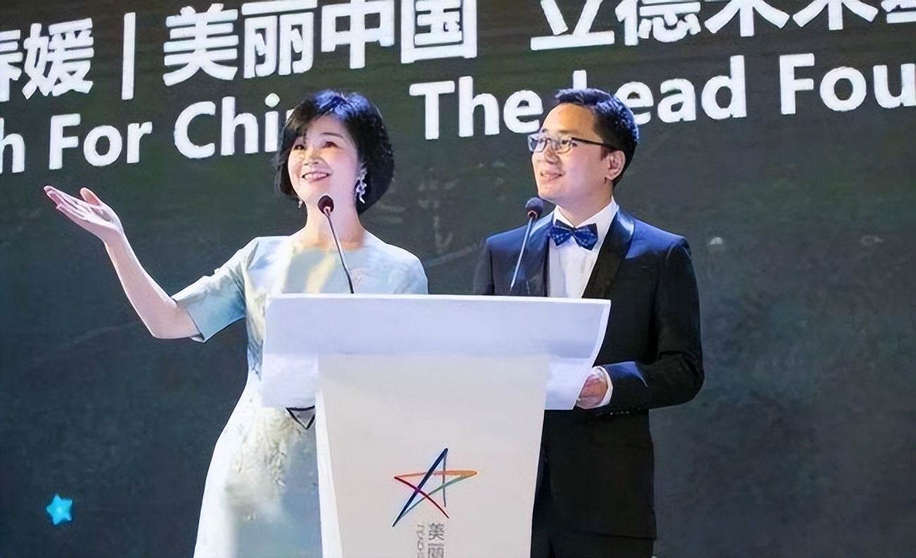 她，从护士到深圳女首富，手握8000项专利，苹果每年上缴100多亿