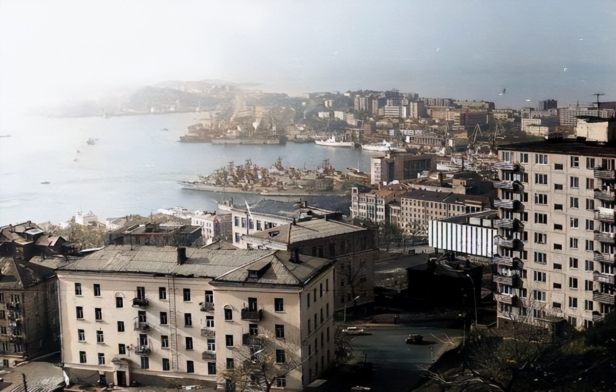 80年代的符拉迪沃斯托克的温馨照片