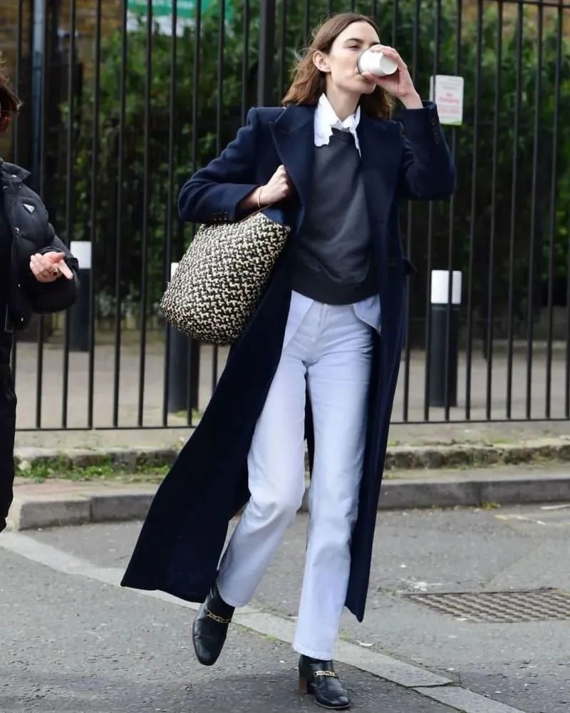 毛衣衬衫叠穿搭配什么裤子,冬天衬衫如何搭配毛衣