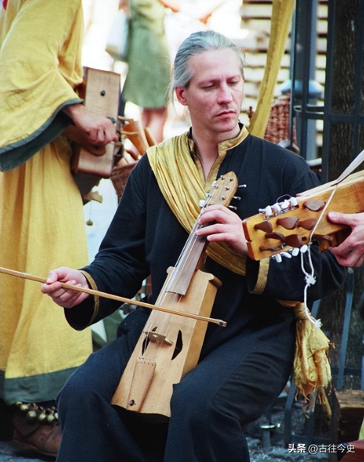 欧洲中世纪文学的艺术特征,欧洲声乐艺术