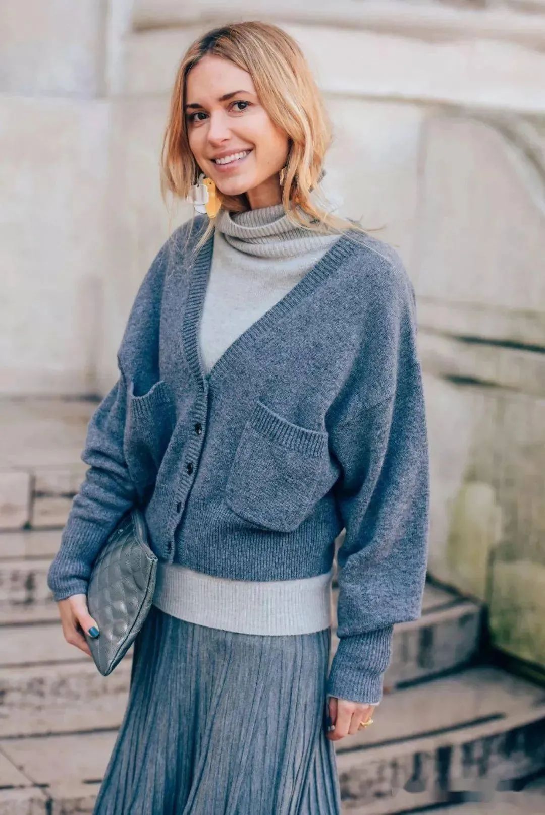 各种简单毛衣的织法,高领毛衣怎么穿才好看