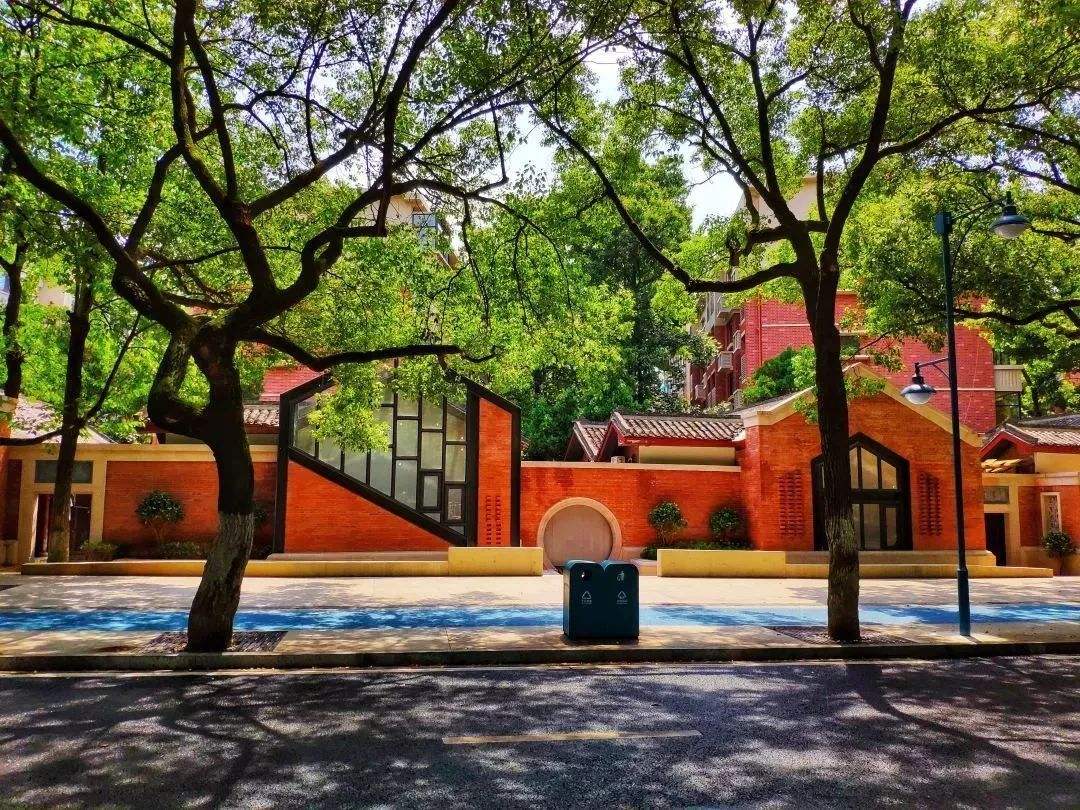 去吹江边的风,麓山南路吹过的风