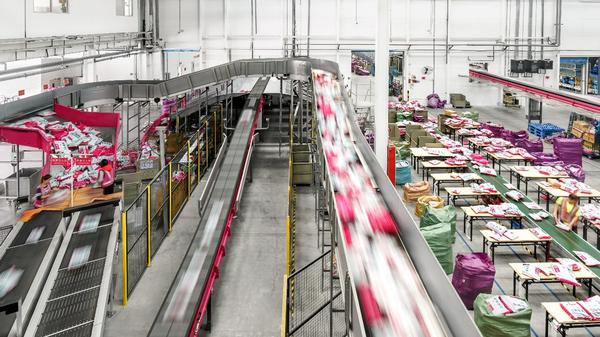 外媒述评全球电商泡沫即将破灭,天猫回应京东唯品会