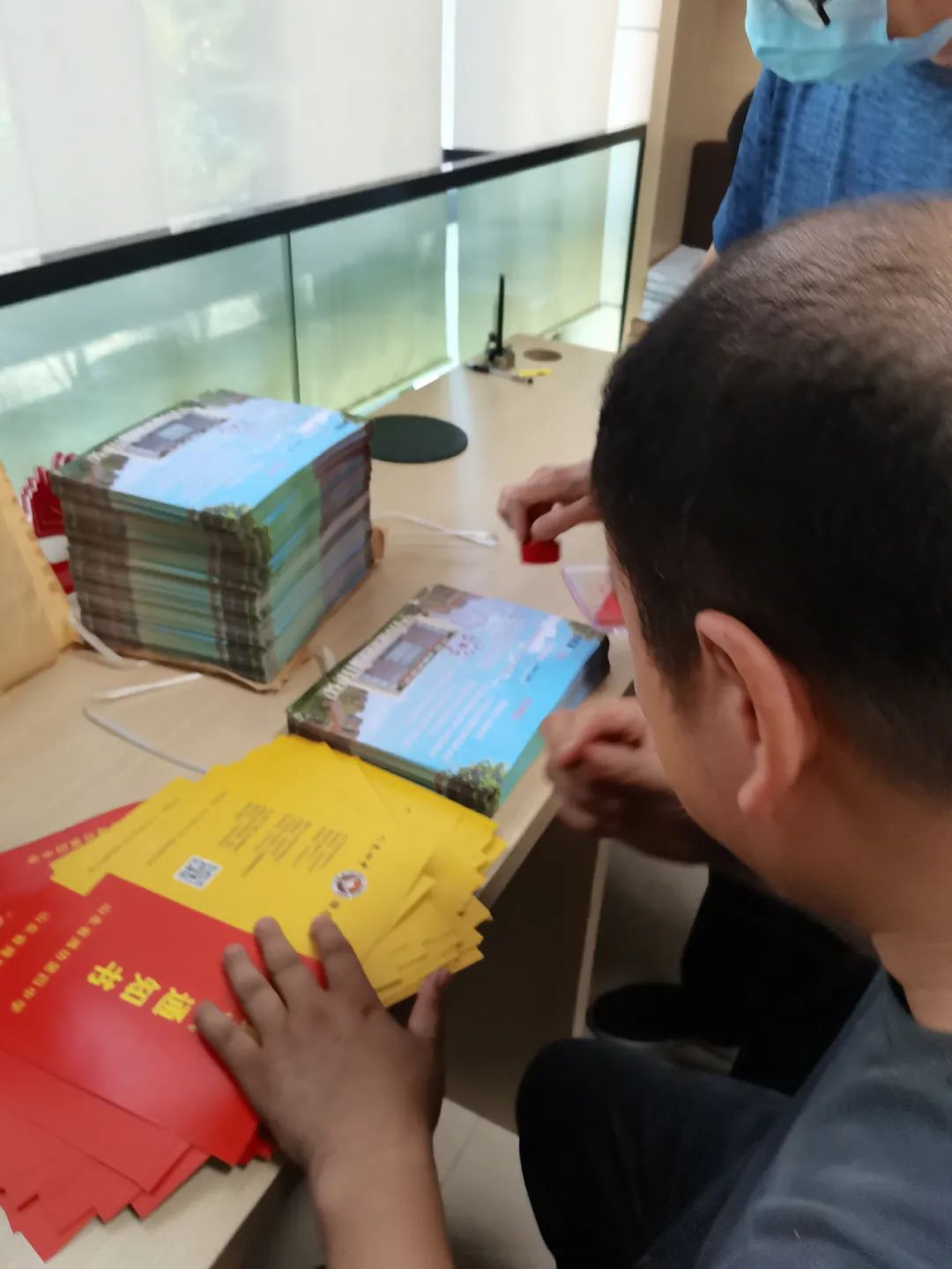 潍坊四中新生带什么,潍坊四中新生报到费用