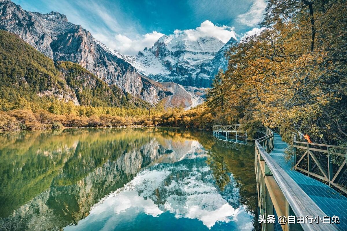 稻城亚丁自然保护区旅游攻略,稻城亚丁秘境视频