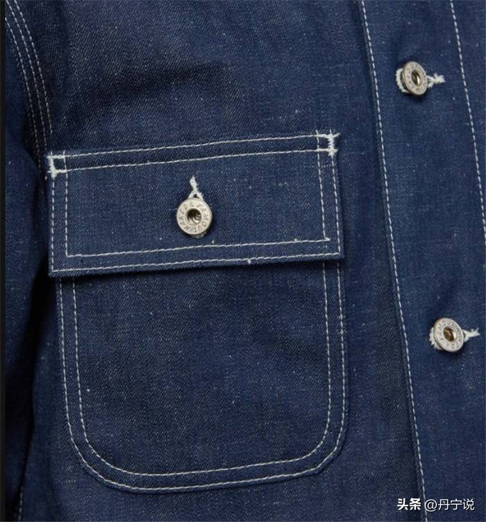 丹宁牛仔外套搭配,丹宁牛仔外套怎么搭配