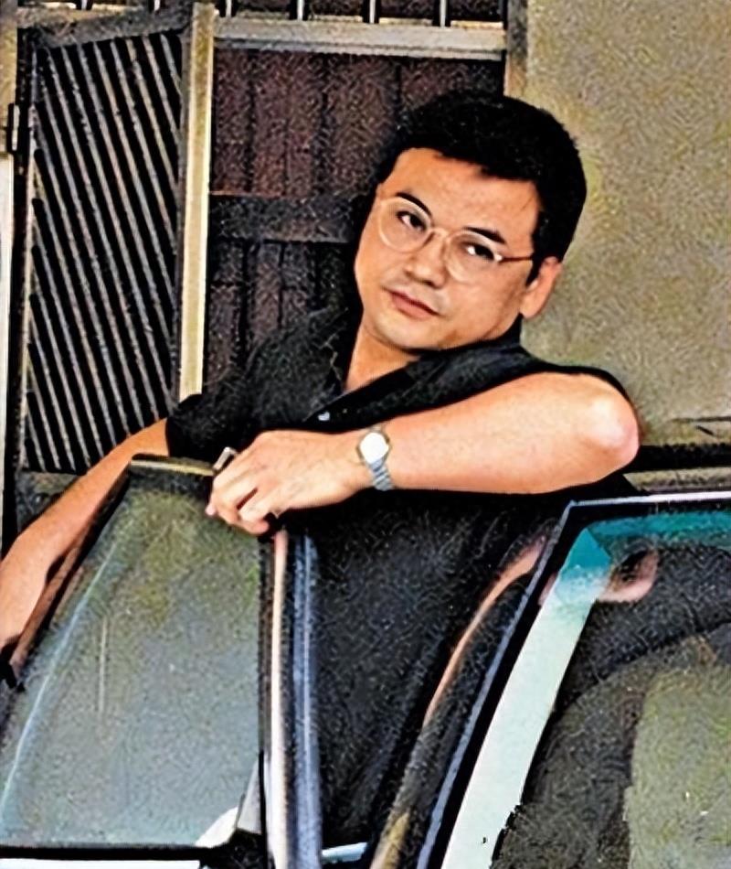 从荧幕走到现实生活,从荧屏到银幕