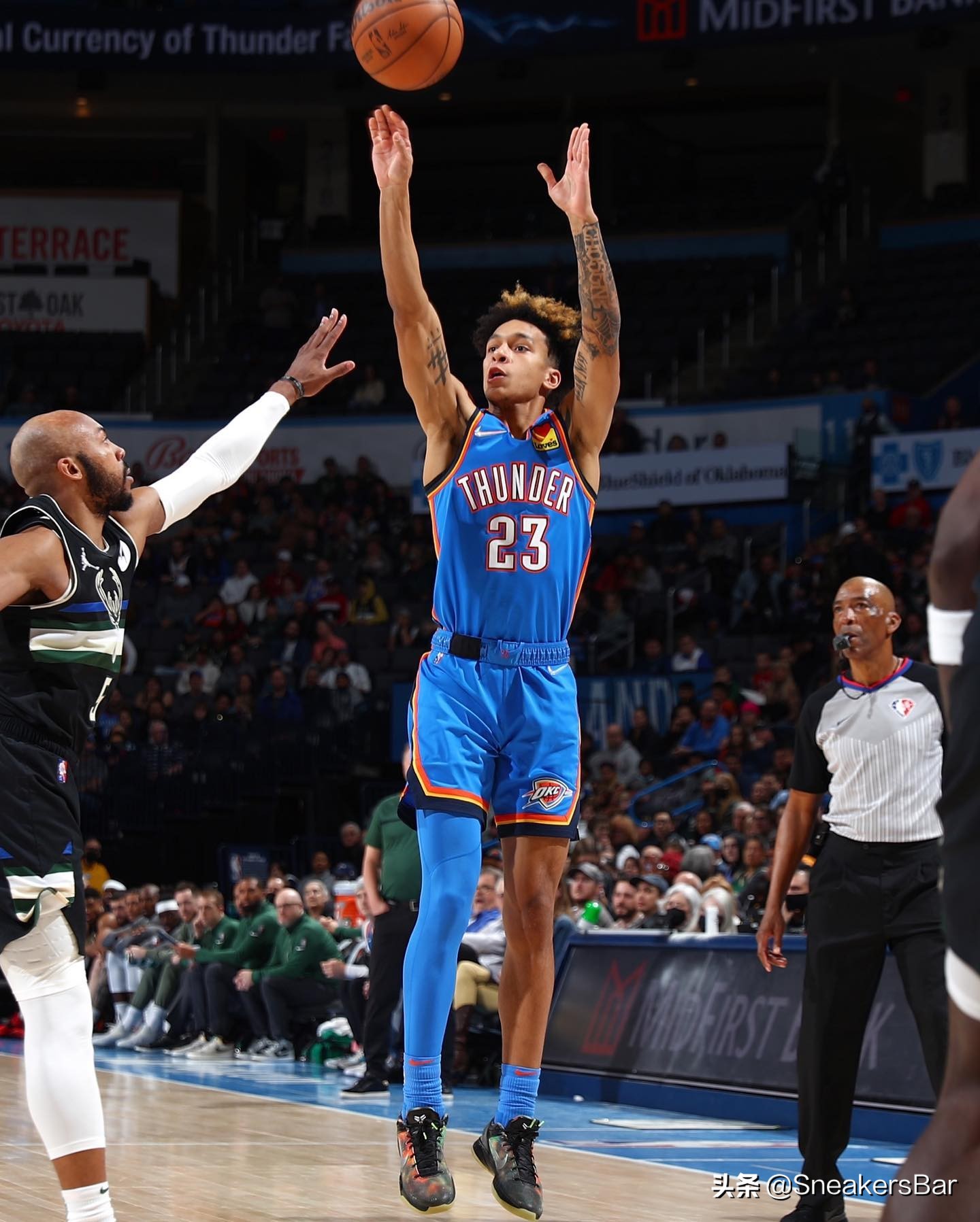 今日nba球星上脚球鞋一览2019,nba球星球鞋每日上脚詹姆斯