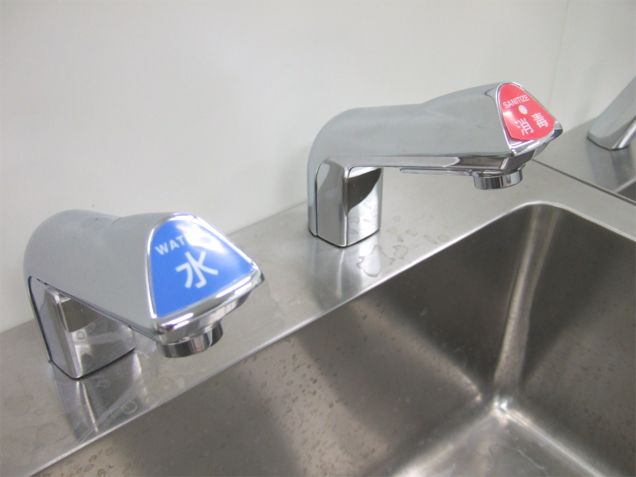 微酸性次氯酸电解水使用说明书,微酸性电解水的优点缺点