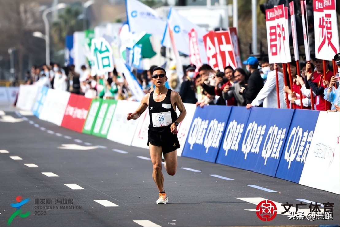知行合一的马拉松“常青树”：记38岁厦马国内男子冠军尹顺金