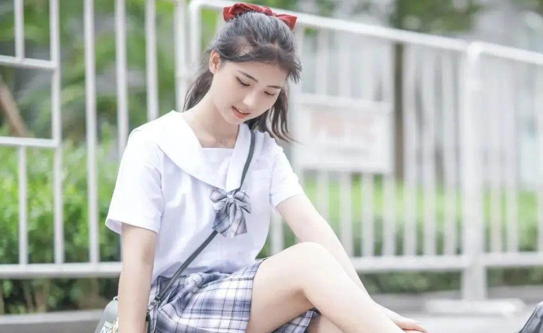 8个拍照技巧人像摄影摆姿不再愁,拍照姿势大全外景摄影技巧