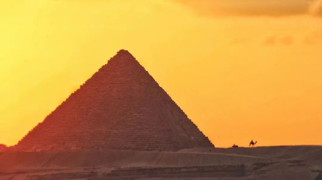 27岁马璐在埃及：5年没工作，边赚路费边旅游，潇洒走过三大洲