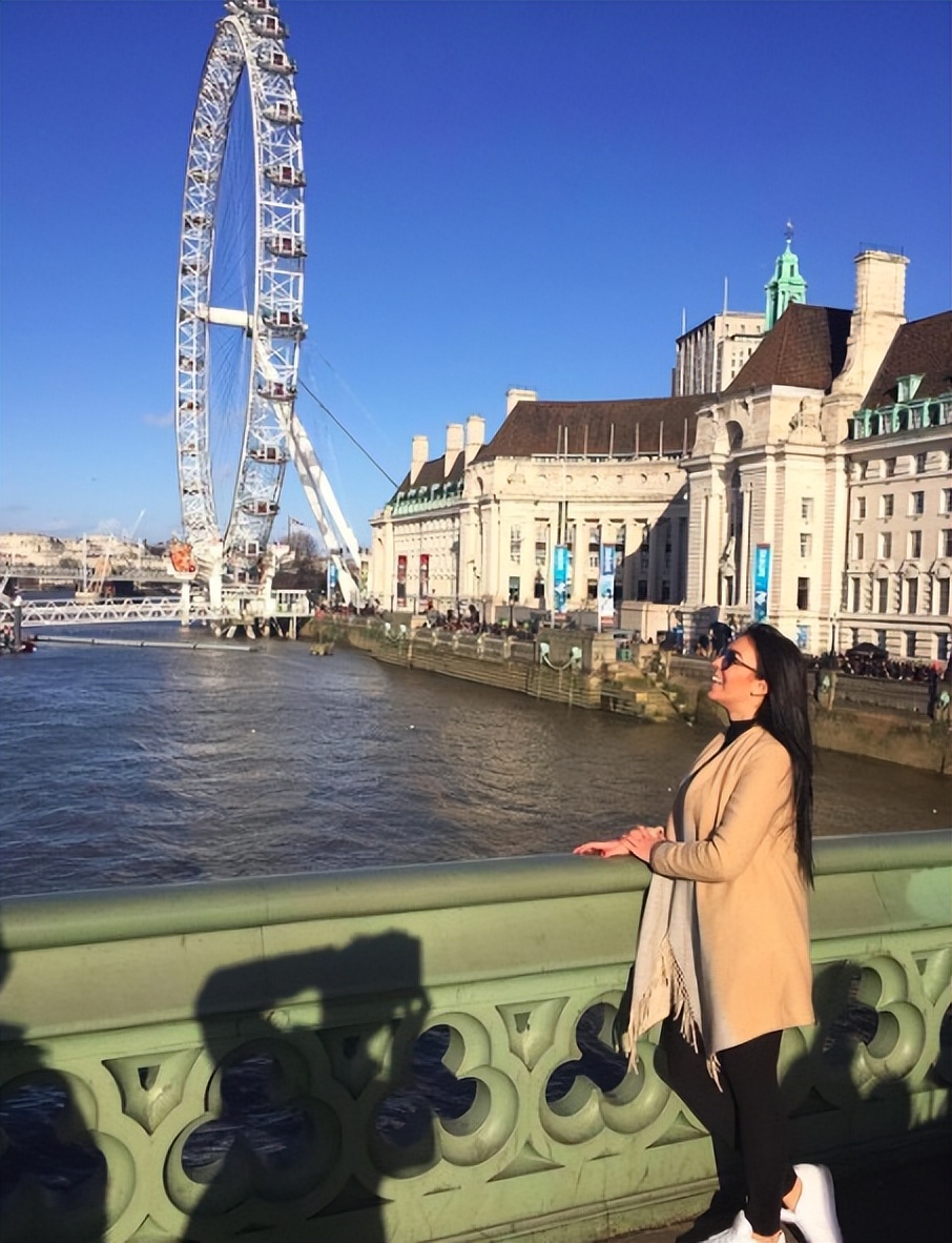 贝克汉姆婚内多次出轨,梅西和c罗和贝克汉姆