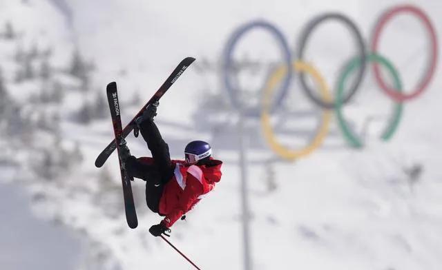 昆仑置业|冰雪舞动为冬奥喝彩