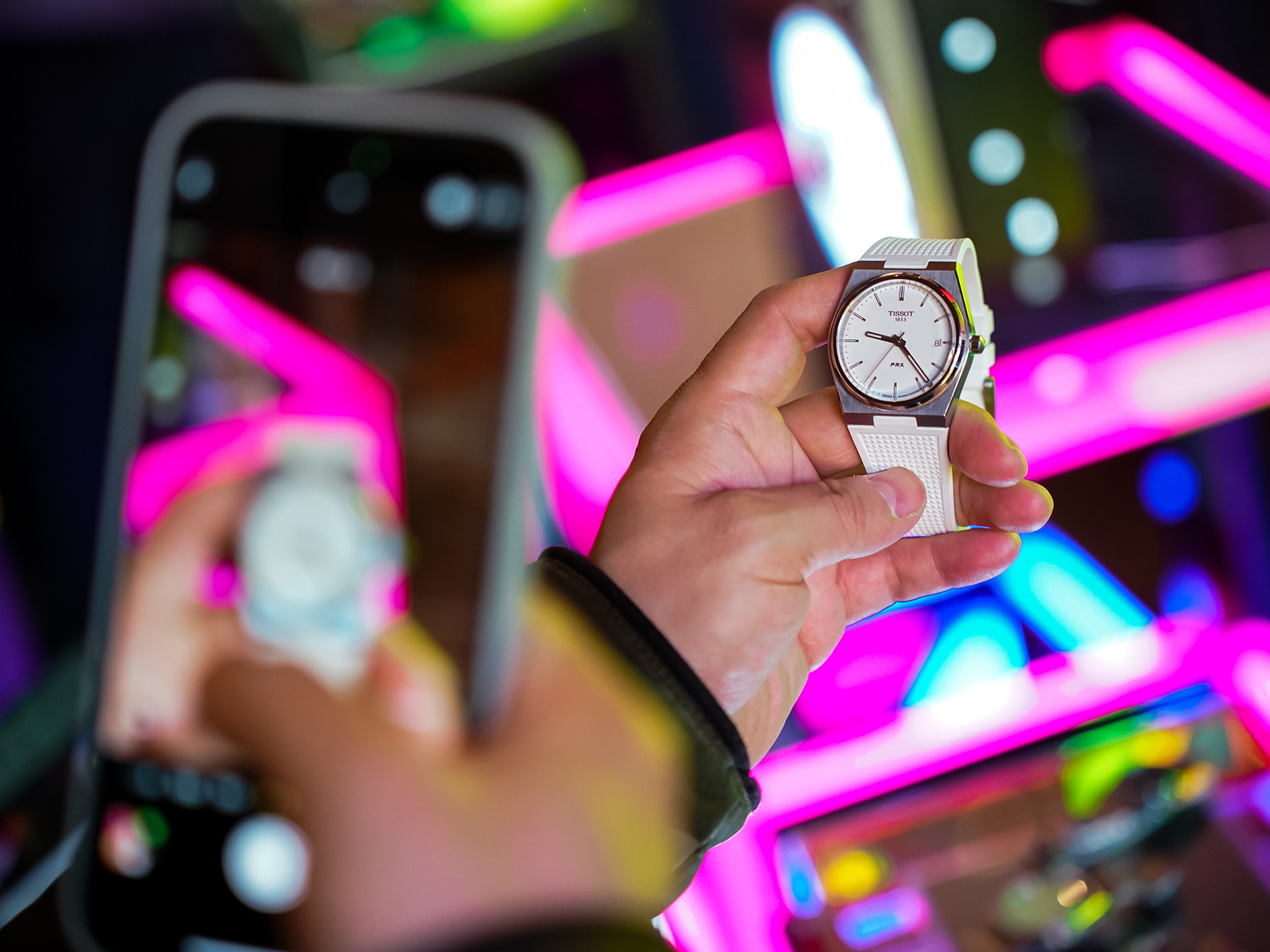 天梭2023年新品游园会“京”味十足、摩登“梦”幻