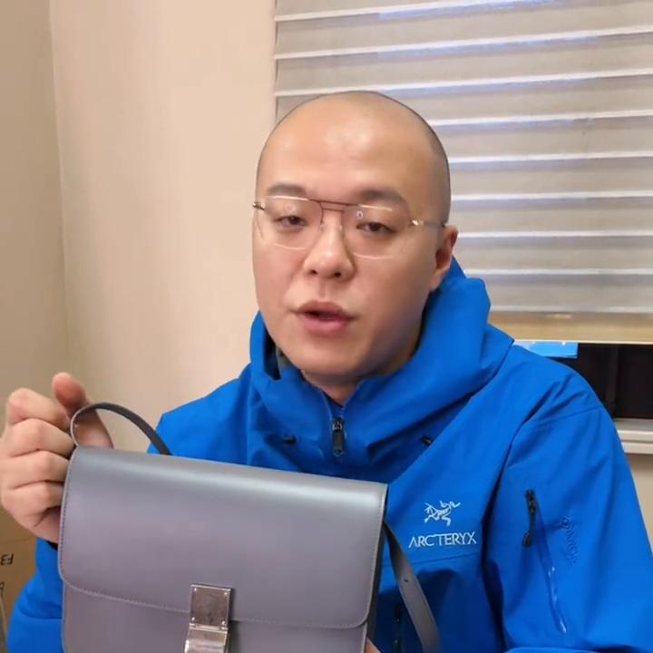 思琳celine值得买的款式,瑟琳celine邮差包单肩包