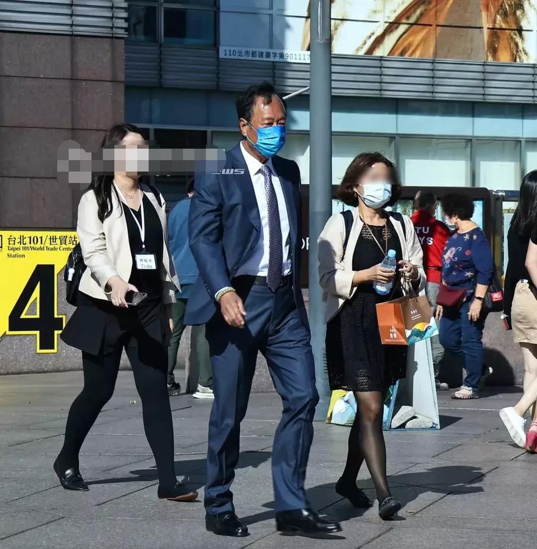 郭台铭为老婆庆生,郭台铭妻子近照