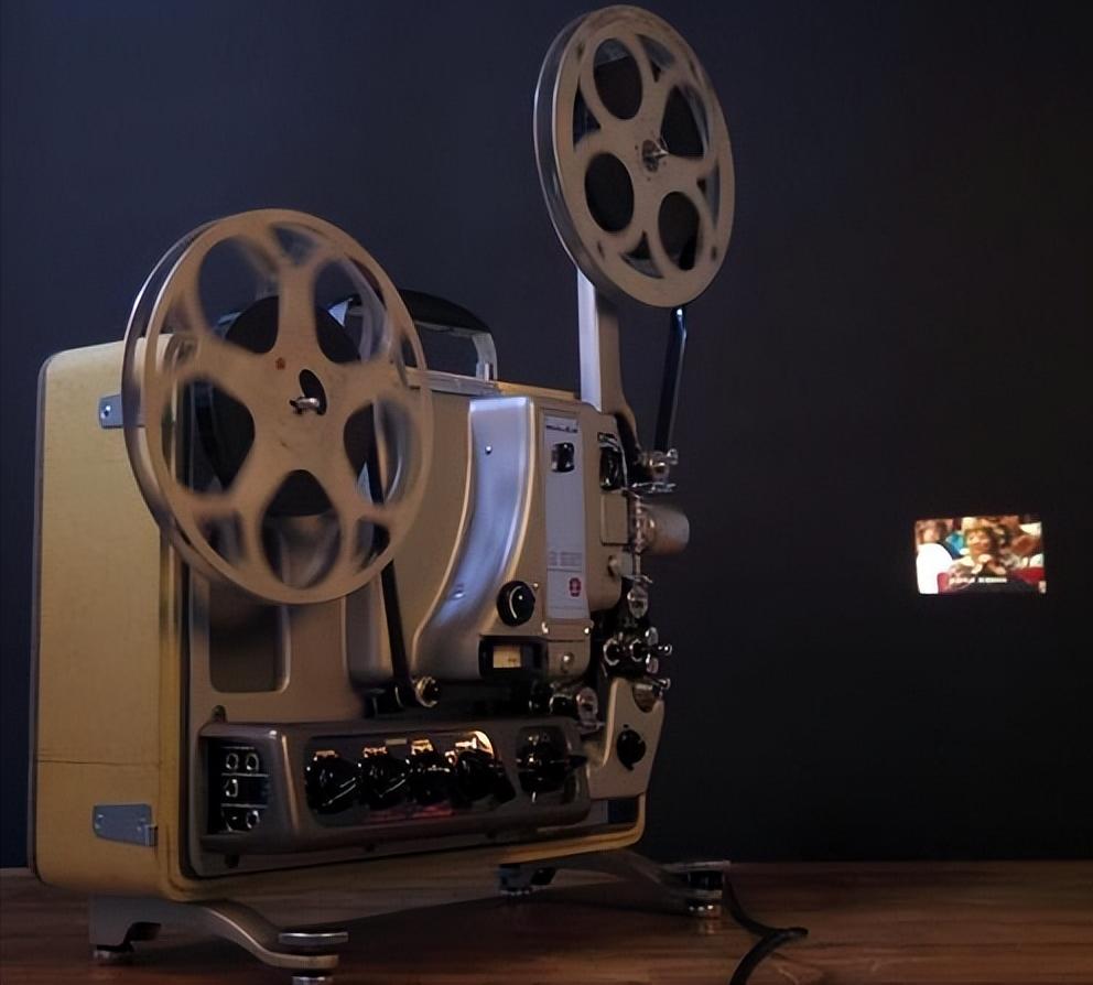 纽约罗克菲勒中心电影产业奠基的兴起与发展