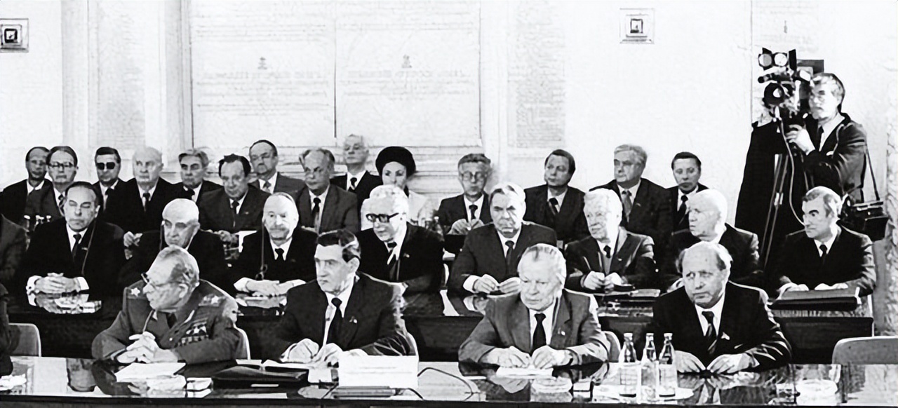 马歇尔计划的内容及历史作用,马歇尔计划的背景及意义