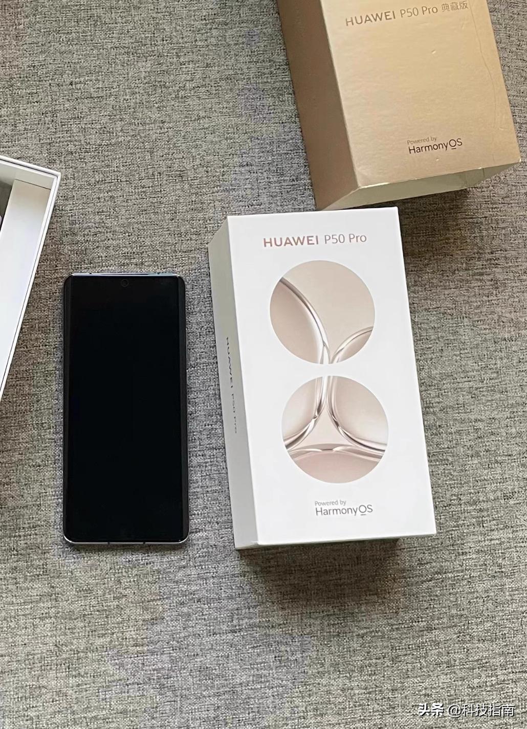 黑莓q30对比黑莓p9983,科技好物推荐黑科技