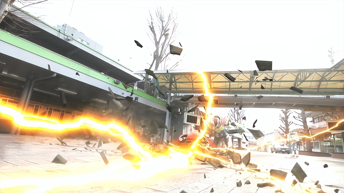 假面骑士：一辉的过去被公开，胖虎果然就是大王花的契约者