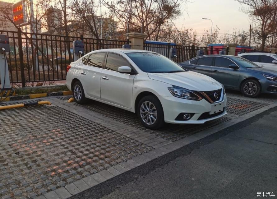 轩逸经典自动豪华2021落地多少钱,22款轩逸经典豪华天窗