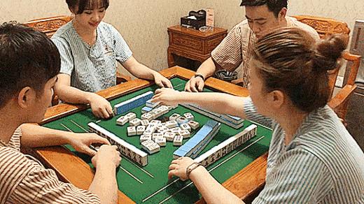 天津人:要论哥俩儿有多好,相约澡堂泡个澡!