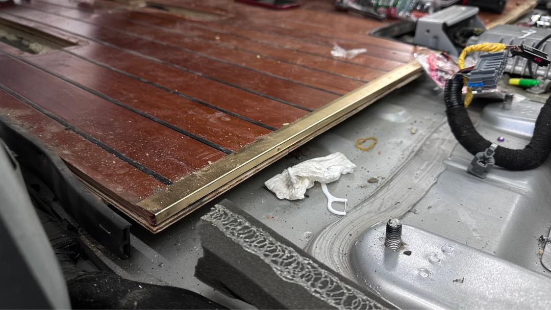 破烂的车变成新车,破烂的车子翻新