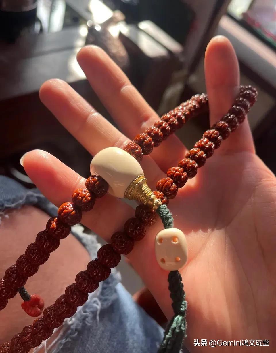 文玩核桃手串怎么盘才能透亮,文玩手串应该怎么盘