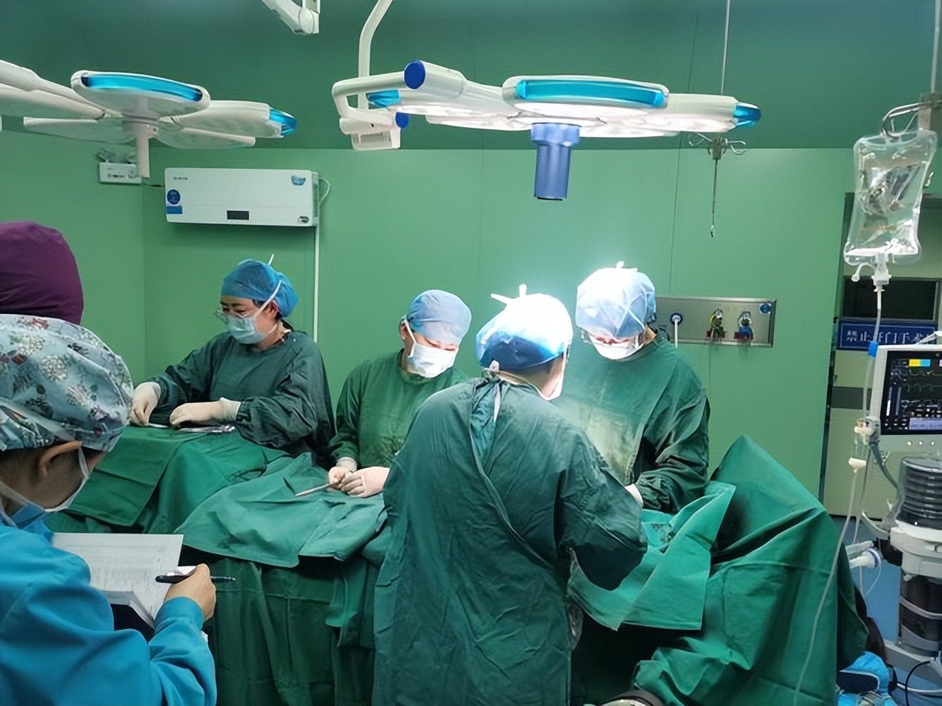 假如女性子宫切除后，还能“同房”吗？医生：提前要做好4点