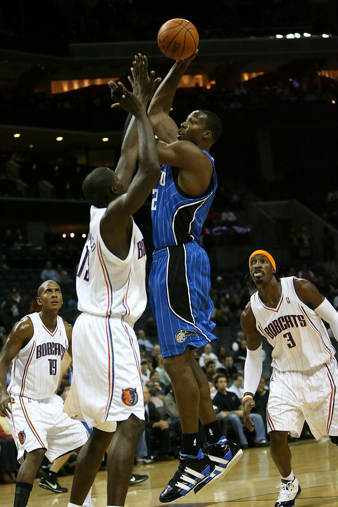 德怀特霍华德代言的球鞋,霍华德穿过的阿迪篮球鞋有哪些