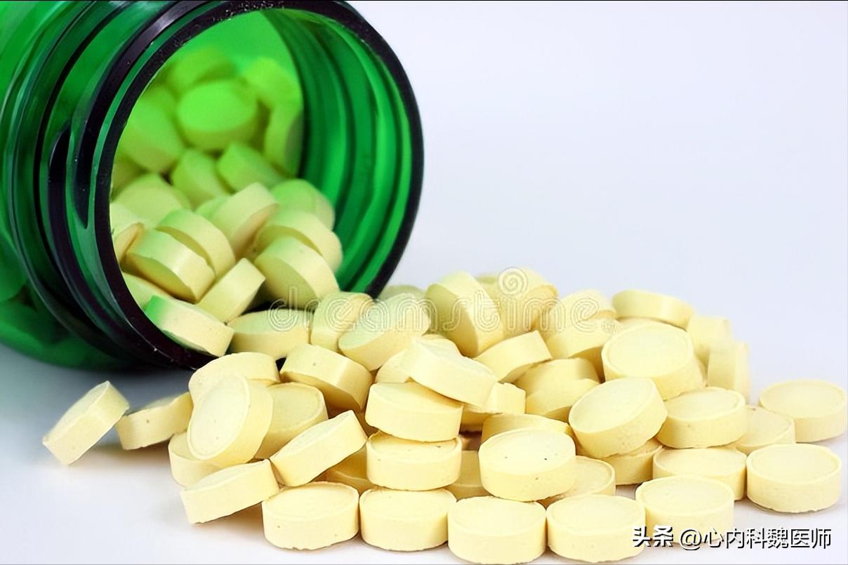 叶酸0.8毫克长期服用有副作用吗,高血压长期吃叶酸有副作用吗