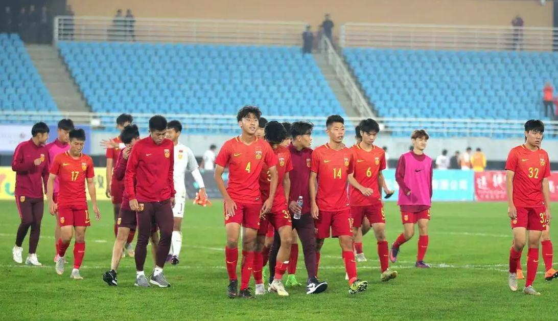 中国足球雪上加霜的视频,中国足球雪上加霜