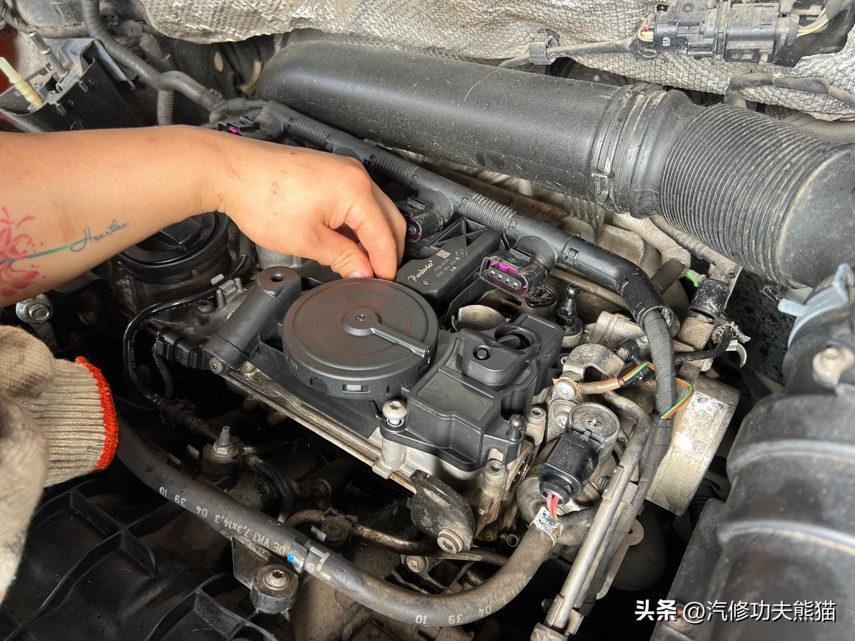 大众途观l2.0t2022保养复位,途观l2017款380tsi四驱豪华版保养