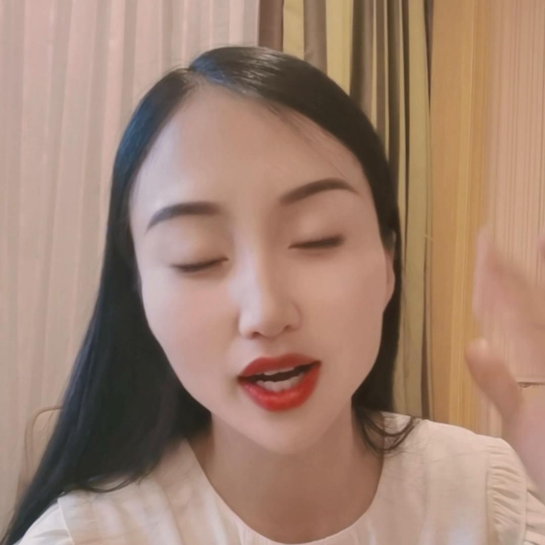 伊诗兰顿弹力蛋白眼霜好不好用,国货好用的眼霜推荐伊诗兰顿