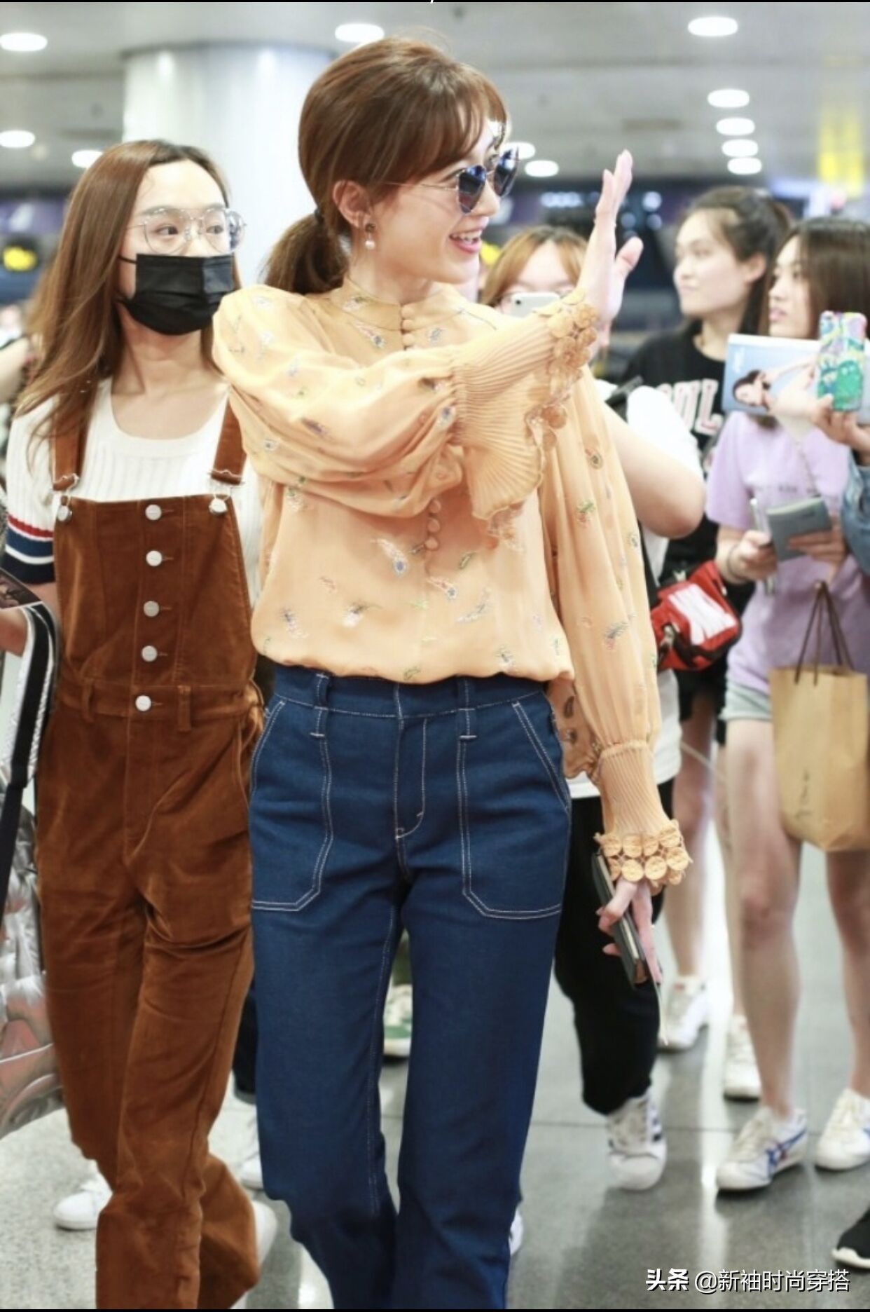 江疏影的条纹海魂衫造型清新减龄,江疏影穿衣搭配高级感十足